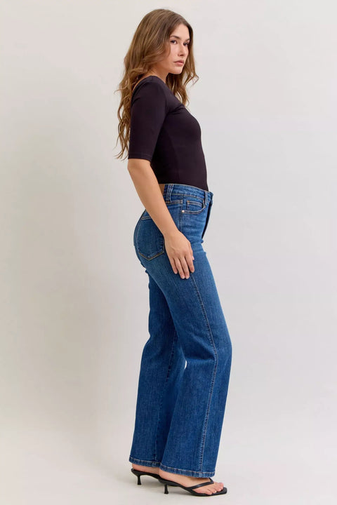 Judy Blue High-Waist Straight Leg Jeans – Tummy Control worn by a model in a profile view, showcasing a flattering fit.