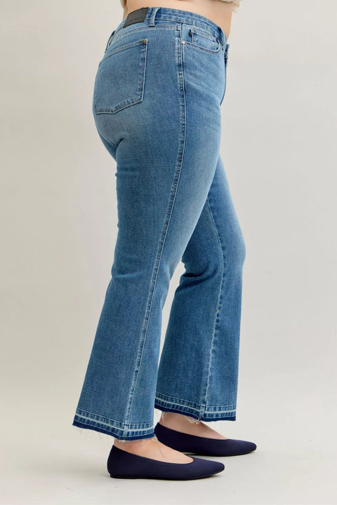 Judy Blue High-Waist Straight Leg Jeans – Tummy Control side view showcasing flattering fit and premium denim.