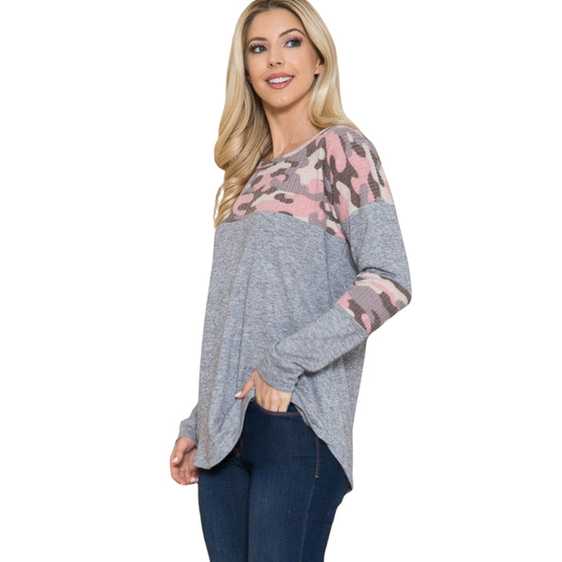 Camouflage Contrast Lightweight Sweater Knit featuring textured camo print contrast for a stylish, relaxed fit.