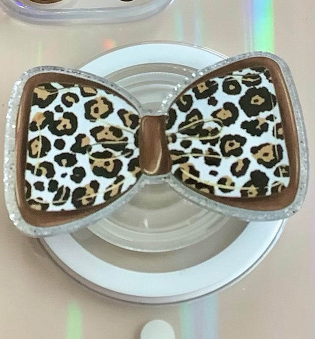 Bow Phone Grip